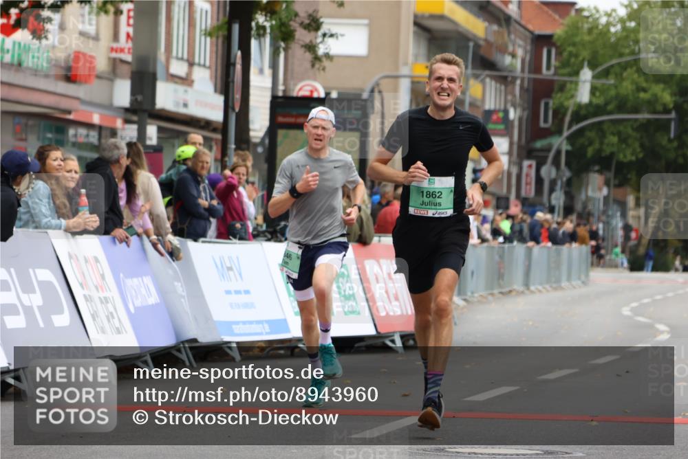 21.09.2025 - PSD Bank Halbmarathon Strokosch-Dieckow http://msf.ph/oto/8943960 21.09.2025 11:21:00 Ziel 1835, 1837, 1846, 1862 meine-sportfotos.de