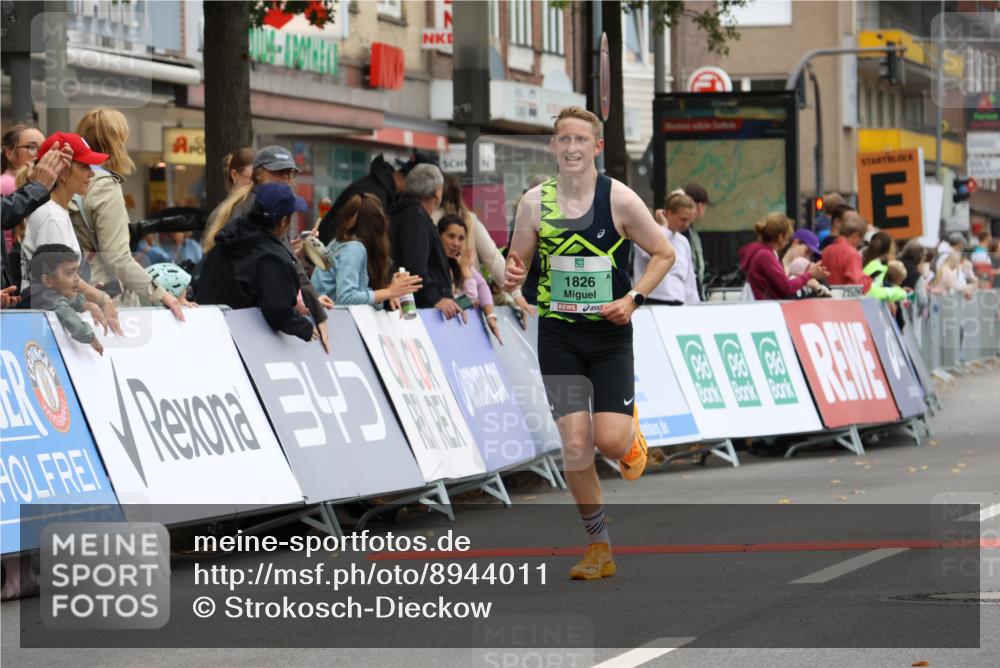 21.09.2025 - PSD Bank Halbmarathon Strokosch-Dieckow http://msf.ph/oto/8944011 21.09.2025 11:22:21 Ziel 1826 meine-sportfotos.de