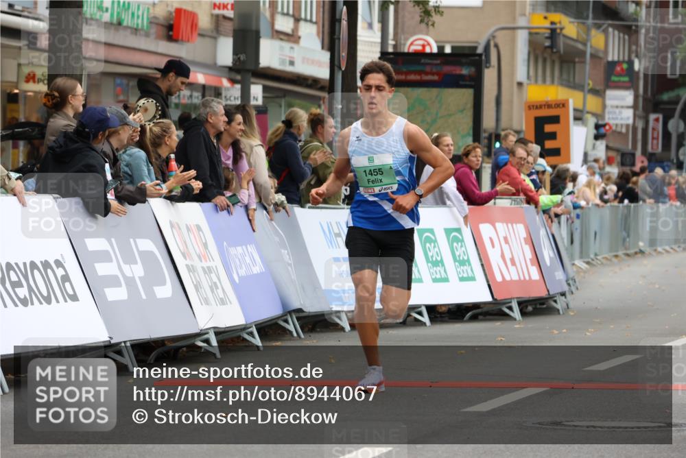 21.09.2025 - PSD Bank Halbmarathon Strokosch-Dieckow http://msf.ph/oto/8944067 21.09.2025 11:23:04 Ziel 1237, 1455, 1840 meine-sportfotos.de