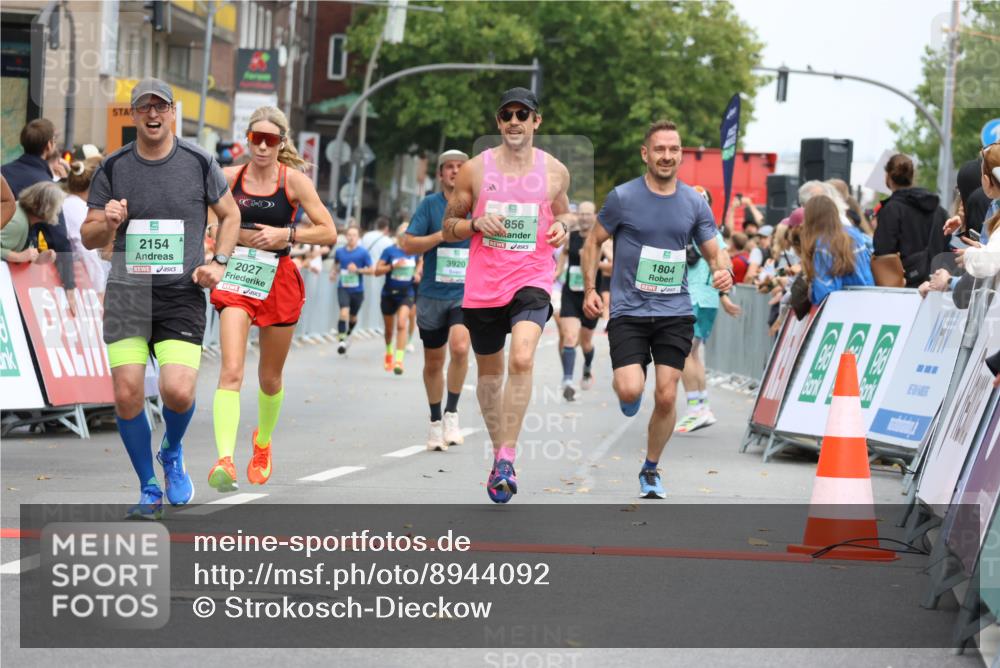 21.09.2025 - PSD Bank Halbmarathon Strokosch-Dieckow http://msf.ph/oto/8944092 21.09.2025 11:43:15 Ziel 1262, 1264, 1804, 1856, 1943, 2027, 2154, 2240, 2265, 3920 meine-sportfotos.de