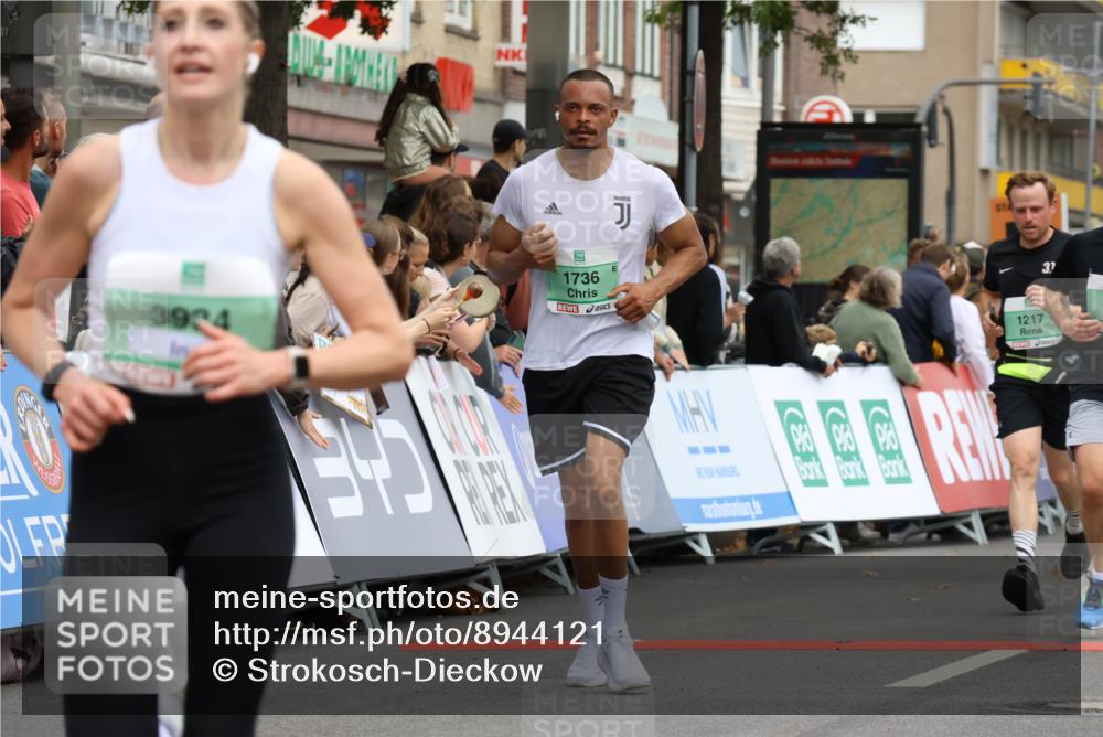 21.09.2025 - PSD Bank Halbmarathon Strokosch-Dieckow http://msf.ph/oto/8944121 21.09.2025 11:43:40 Ziel 1073, 1217, 1333, 1592, 1593, 1736, 2054, 2145, 2192, 2447, 3934 meine-sportfotos.de