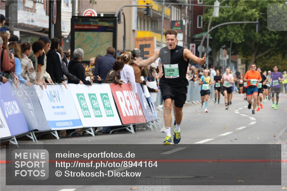 21.09.2025 - PSD Bank Halbmarathon Strokosch-Dieckow http://msf.ph/oto/8944164 21.09.2025 11:45:28 Ziel 1023, 1041, 2139, 2143, 2939 meine-sportfotos.de