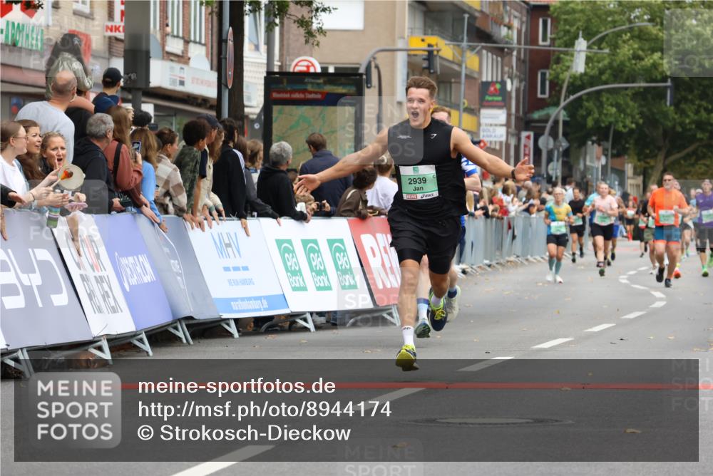 21.09.2025 - PSD Bank Halbmarathon Strokosch-Dieckow http://msf.ph/oto/8944174 21.09.2025 11:45:28 Ziel 1023, 1041, 2139, 2143, 2939 meine-sportfotos.de