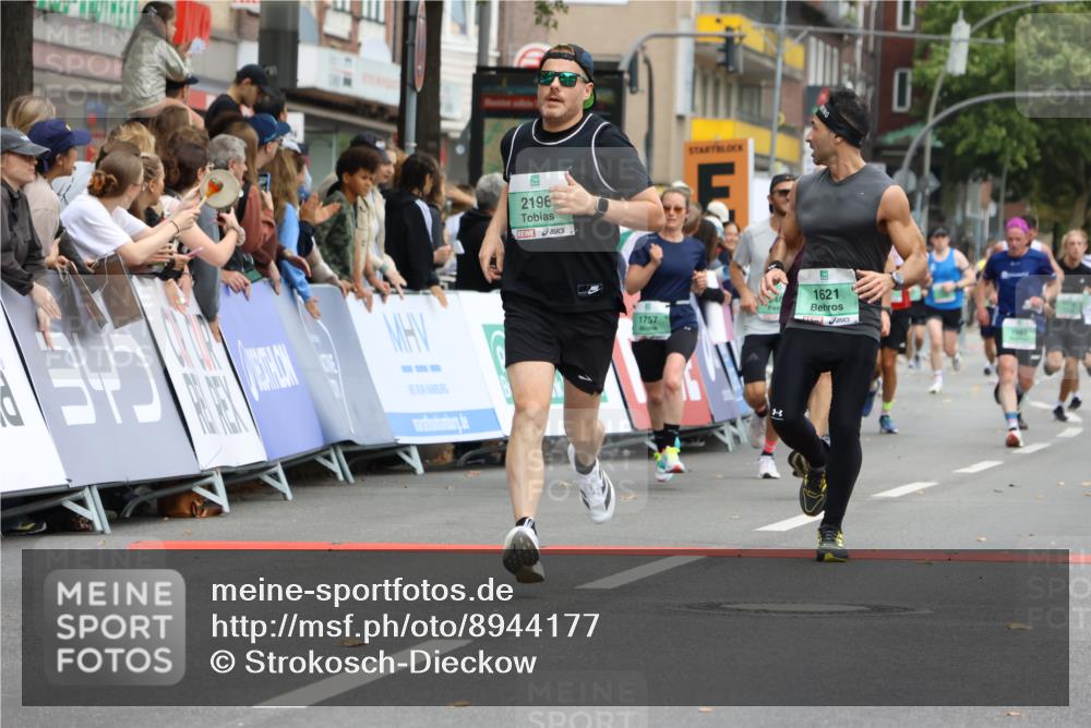 21.09.2025 - PSD Bank Halbmarathon Strokosch-Dieckow http://msf.ph/oto/8944177 21.09.2025 11:44:00 Ziel 1621, 1757, 1981, 1986, 2196, 2294, 2350, 2460, 3918 meine-sportfotos.de