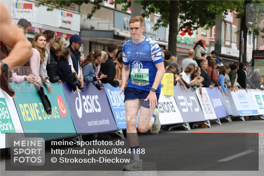 21.09.2025 - PSD Bank Halbmarathon Strokosch-Dieckow http://msf.ph/oto/8944188 21.09.2025 11:45:32 Ziel 1023, 1041, 2143, 2261, 2939 meine-sportfotos.de