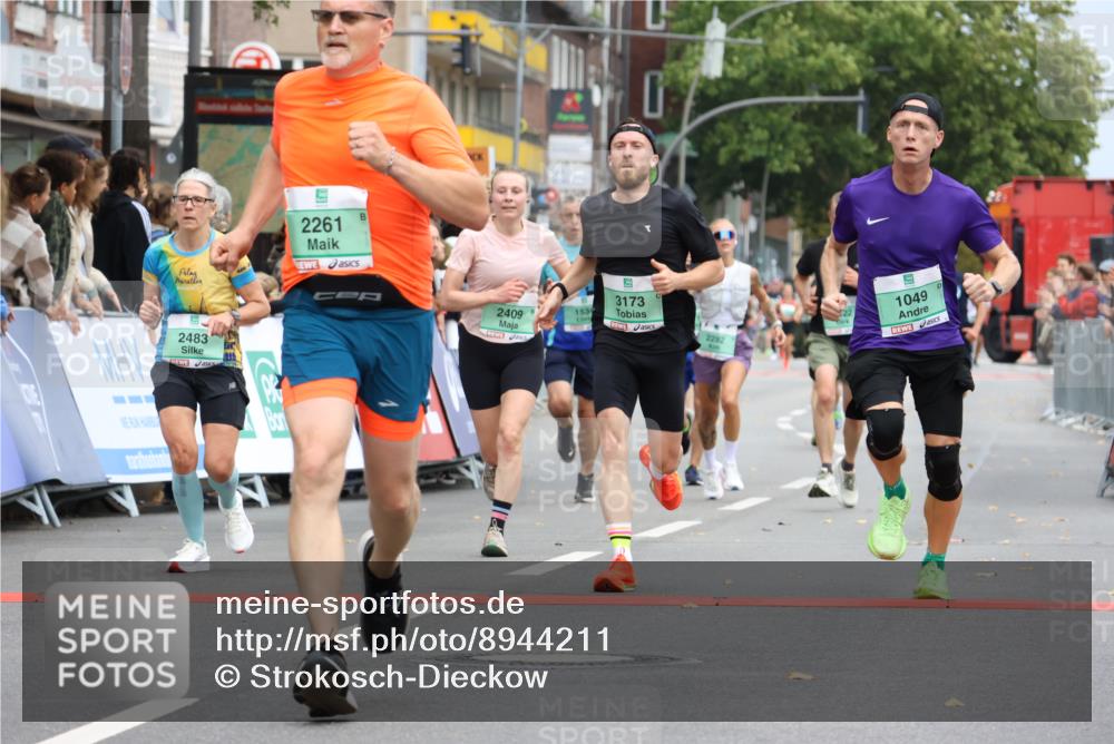 21.09.2025 - PSD Bank Halbmarathon Strokosch-Dieckow http://msf.ph/oto/8944211 21.09.2025 11:45:40 Ziel 1041, 1049, 1534, 2117, 2261, 2292, 2409, 2422, 2483, 3173 meine-sportfotos.de