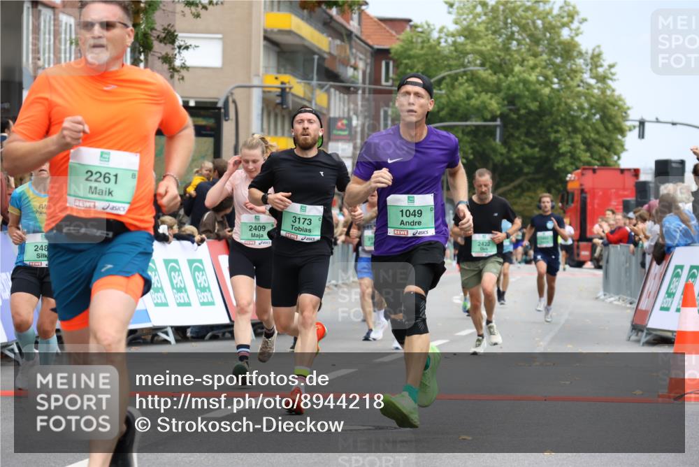21.09.2025 - PSD Bank Halbmarathon Strokosch-Dieckow http://msf.ph/oto/8944218 21.09.2025 11:45:41 Ziel 1041, 1049, 1534, 2117, 2261, 2292, 2409, 2422, 2483, 3173 meine-sportfotos.de