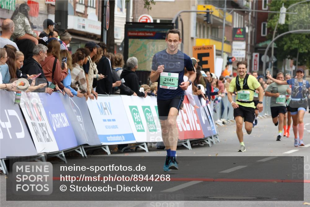 21.09.2025 - PSD Bank Halbmarathon Strokosch-Dieckow http://msf.ph/oto/8944268 21.09.2025 11:46:03 Ziel 1029, 1751, 2129, 2141, 2229, 2235 meine-sportfotos.de