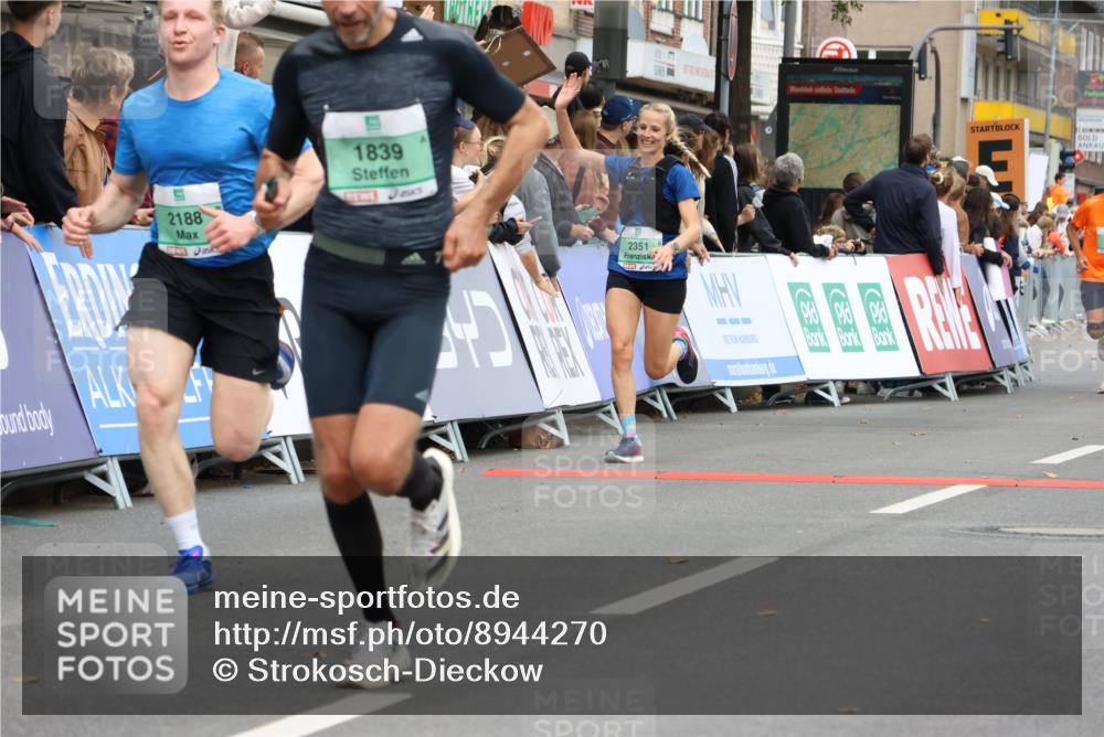 21.09.2025 - PSD Bank Halbmarathon Strokosch-Dieckow http://msf.ph/oto/8944270 21.09.2025 11:44:30 Ziel 1020, 1743, 1798, 1839, 2184, 2188, 2351, 2386, 3923 meine-sportfotos.de