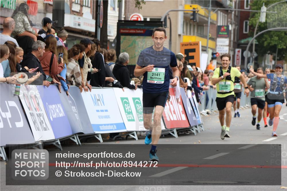 21.09.2025 - PSD Bank Halbmarathon Strokosch-Dieckow http://msf.ph/oto/8944272 21.09.2025 11:46:03 Ziel 1029, 1751, 2129, 2141, 2229, 2235 meine-sportfotos.de