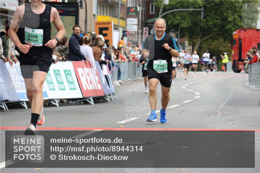 21.09.2025 - PSD Bank Halbmarathon Strokosch-Dieckow http://msf.ph/oto/8944314 21.09.2025 11:44:38 Ziel 1798, 1839, 2188, 2303, 2308, 2351 meine-sportfotos.de