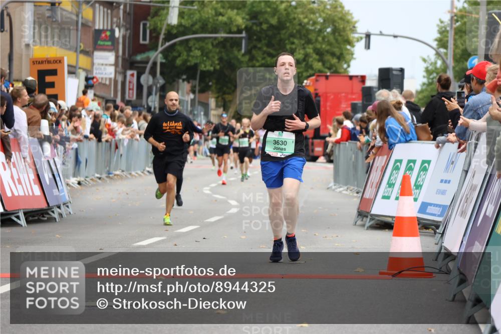 21.09.2025 - PSD Bank Halbmarathon Strokosch-Dieckow http://msf.ph/oto/8944325 21.09.2025 11:46:18 Ziel 1019, 1062, 1751, 2129, 2791, 2931, 3630 meine-sportfotos.de