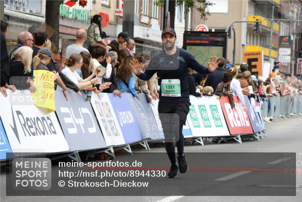 21.09.2025 - PSD Bank Halbmarathon Strokosch-Dieckow http://msf.ph/oto/8944330 21.09.2025 11:46:27 Ziel 1321, 1583, 2791, 2919, 2931, 3630 meine-sportfotos.de