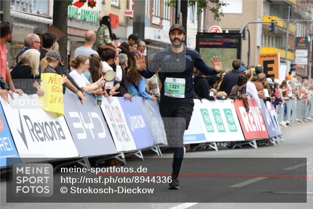 21.09.2025 - PSD Bank Halbmarathon Strokosch-Dieckow http://msf.ph/oto/8944336 21.09.2025 11:46:27 Ziel 1321, 1583, 2791, 2919, 2931, 3630 meine-sportfotos.de