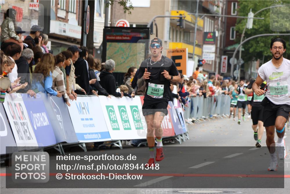 21.09.2025 - PSD Bank Halbmarathon Strokosch-Dieckow http://msf.ph/oto/8944348 21.09.2025 11:46:31 Ziel 1321, 1583, 2391, 2791, 2919 meine-sportfotos.de