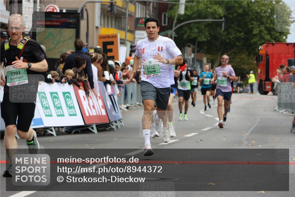 21.09.2025 - PSD Bank Halbmarathon Strokosch-Dieckow http://msf.ph/oto/8944372 21.09.2025 11:46:37 Ziel 1583, 2112, 2155, 2391, 2657, 2919 meine-sportfotos.de