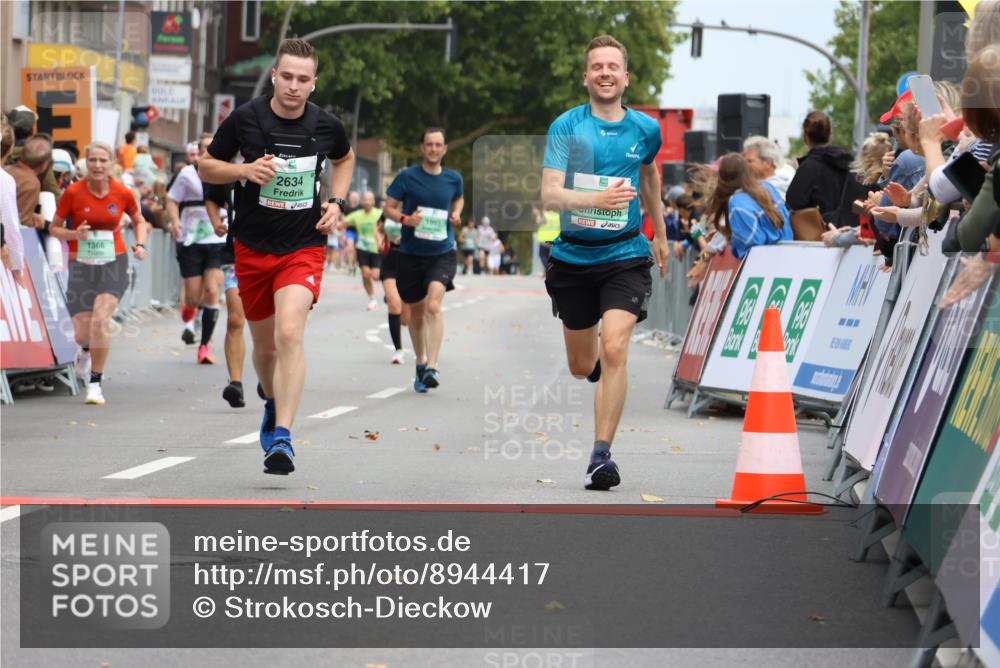 21.09.2025 - PSD Bank Halbmarathon Strokosch-Dieckow http://msf.ph/oto/8944417 21.09.2025 11:46:48 Ziel 1368, 1465, 1582, 1601, 1810, 1956, 1993, 2112, 2155, 2634, 2657, 3102 meine-sportfotos.de