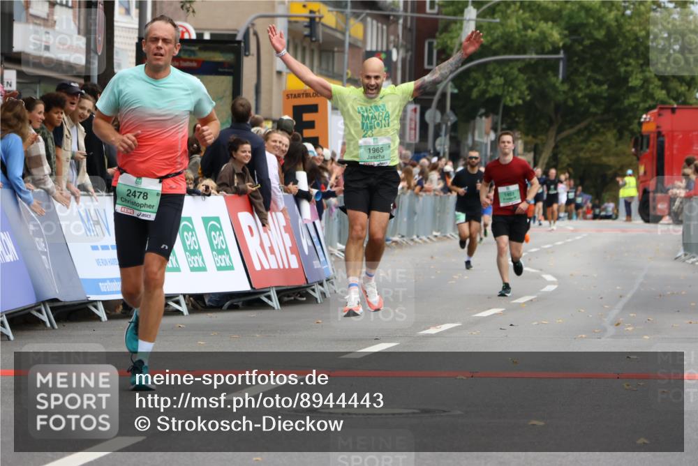 21.09.2025 - PSD Bank Halbmarathon Strokosch-Dieckow http://msf.ph/oto/8944443 21.09.2025 11:47:01 Ziel 1368, 1465, 1965, 1993, 2070, 2078, 2478, 3078 meine-sportfotos.de