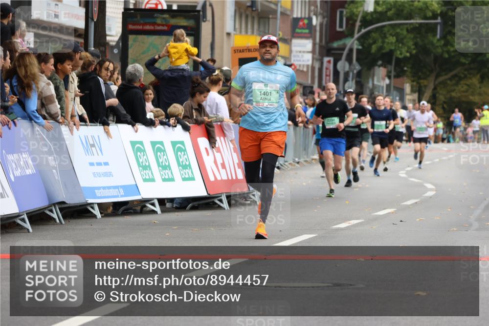 21.09.2025 - PSD Bank Halbmarathon Strokosch-Dieckow http://msf.ph/oto/8944457 21.09.2025 11:47:16 Ziel 1401, 1403, 2232 meine-sportfotos.de