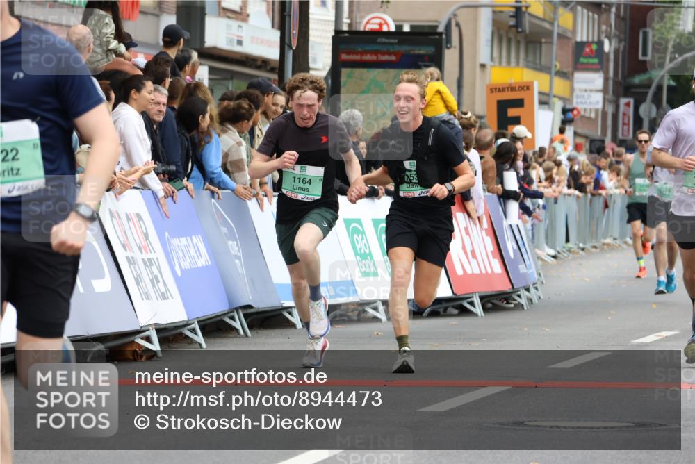 21.09.2025 - PSD Bank Halbmarathon Strokosch-Dieckow http://msf.ph/oto/8944473 21.09.2025 11:47:29 Ziel 1164, 1530, 2049, 2234, 2522, 2570, 2971, 3389 meine-sportfotos.de