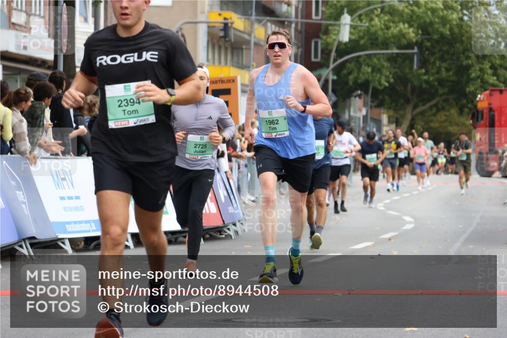 21.09.2025 - PSD Bank Halbmarathon Strokosch-Dieckow http://msf.ph/oto/8944508 21.09.2025 11:47:50 Ziel 1962, 2193, 2233, 2394, 2725 meine-sportfotos.de