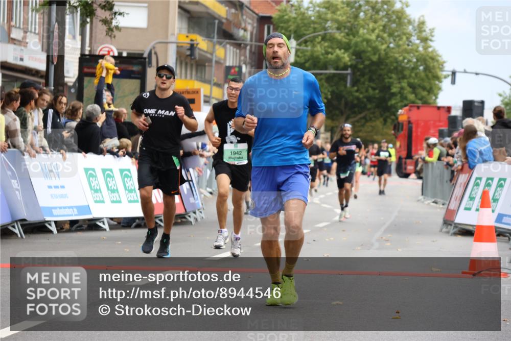 21.09.2025 - PSD Bank Halbmarathon Strokosch-Dieckow http://msf.ph/oto/8944546 21.09.2025 11:48:19 Ziel 1311, 1529, 1624, 1942, 2259, 2293, 2378, 2880, 3169, 3921, 3926 meine-sportfotos.de