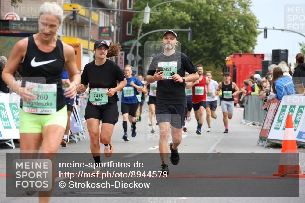 21.09.2025 - PSD Bank Halbmarathon Strokosch-Dieckow http://msf.ph/oto/8944579 21.09.2025 11:48:37 Ziel 1719, 1987, 2182, 2260, 2415, 2421, 2551, 2561, 2564, 3088, 3288 meine-sportfotos.de