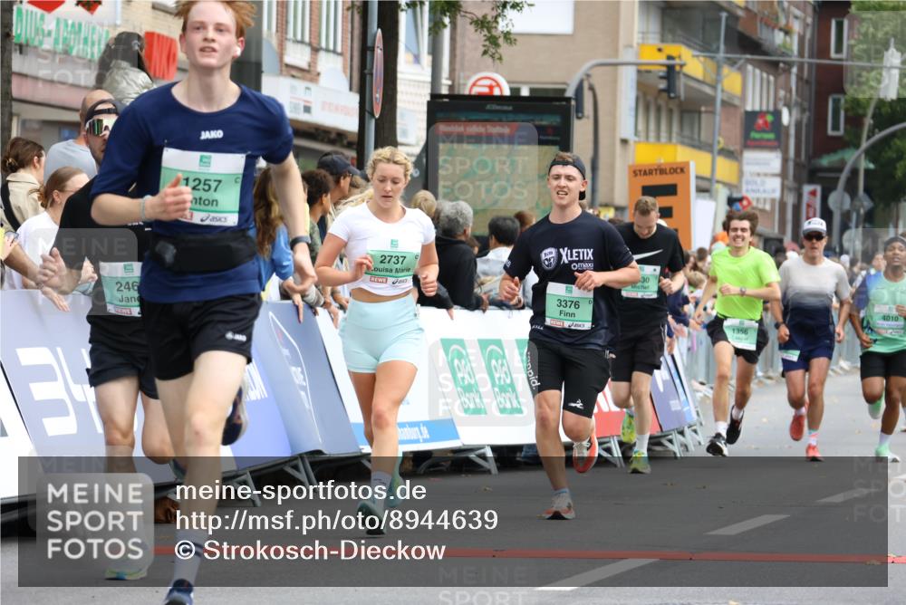 21.09.2025 - PSD Bank Halbmarathon Strokosch-Dieckow http://msf.ph/oto/8944639 21.09.2025 11:49:16 Ziel 1257, 1356, 1692, 2010, 2463, 2480, 2737, 2830, 3376, 3896, 4010 meine-sportfotos.de