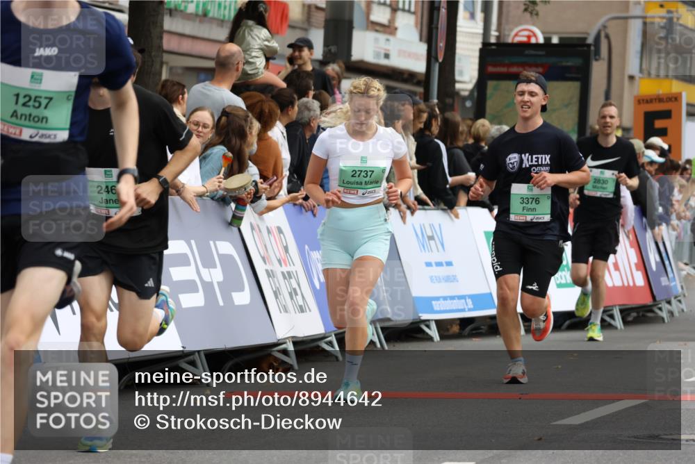 21.09.2025 - PSD Bank Halbmarathon Strokosch-Dieckow http://msf.ph/oto/8944642 21.09.2025 11:49:17 Ziel 1257, 1356, 1692, 2010, 2463, 2480, 2737, 2830, 3376, 3896, 4010 meine-sportfotos.de