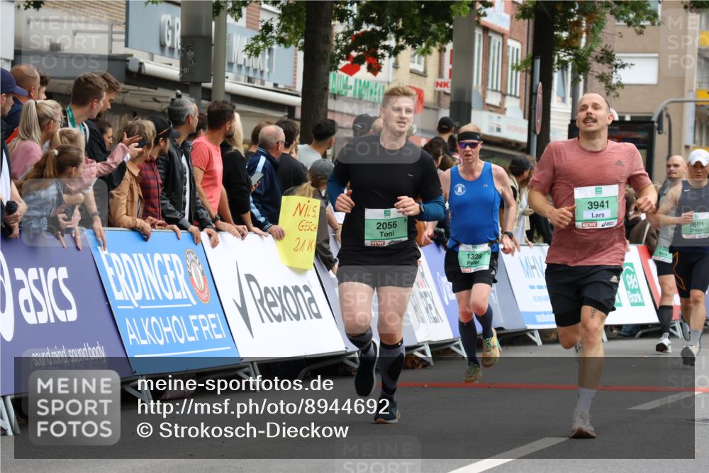 21.09.2025 - PSD Bank Halbmarathon Strokosch-Dieckow http://msf.ph/oto/8944692 21.09.2025 11:49:57 Ziel 1010, 1040, 1221, 1328, 2056, 2257, 2601, 2677, 3086, 3665, 3941, 4002 meine-sportfotos.de