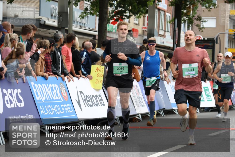 21.09.2025 - PSD Bank Halbmarathon Strokosch-Dieckow http://msf.ph/oto/8944694 21.09.2025 11:49:57 Ziel 1010, 1040, 1221, 1328, 2056, 2257, 2601, 2677, 3086, 3665, 3941, 4002 meine-sportfotos.de