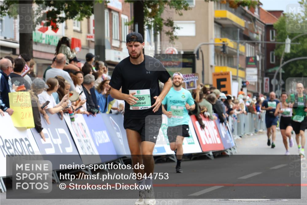 21.09.2025 - PSD Bank Halbmarathon Strokosch-Dieckow http://msf.ph/oto/8944753 21.09.2025 11:50:35 Ziel 1231, 2172, 2280, 2572, 2750, 2811, 2934, 3937 meine-sportfotos.de