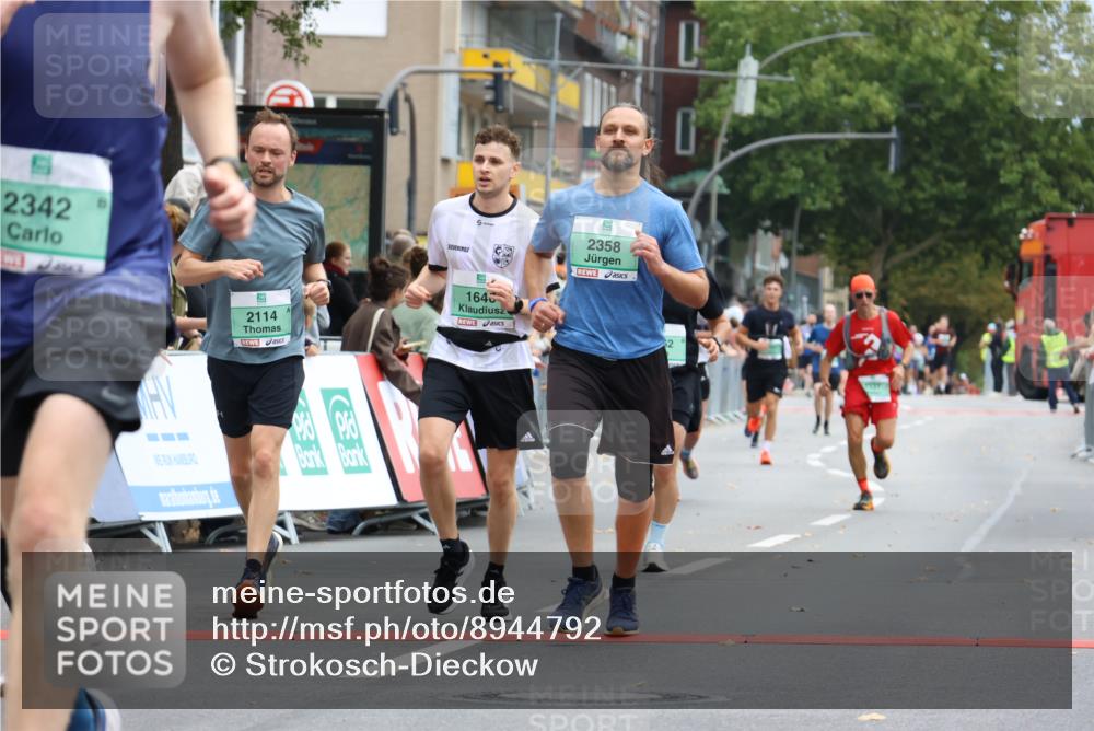 21.09.2025 - PSD Bank Halbmarathon Strokosch-Dieckow http://msf.ph/oto/8944792 21.09.2025 11:51:05 Ziel 1003, 1039, 1226, 1537, 1640, 1720, 2114, 2256, 2331, 2342, 2358, 2437, 2444, 2633, 2662, 3529, 3927 meine-sportfotos.de