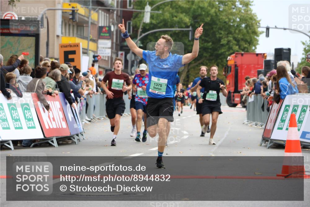 21.09.2025 - PSD Bank Halbmarathon Strokosch-Dieckow http://msf.ph/oto/8944832 21.09.2025 11:51:37 Ziel 1150, 1375, 1581, 1619, 2163, 2476, 2638, 2886, 2988 meine-sportfotos.de