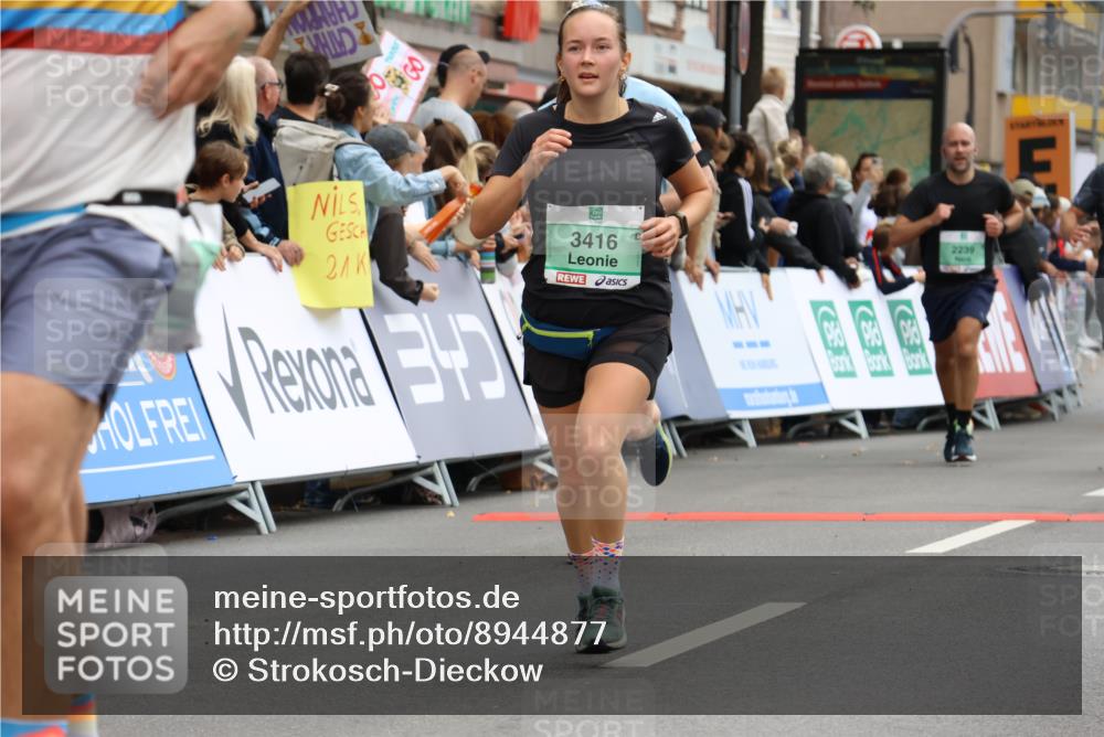 21.09.2025 - PSD Bank Halbmarathon Strokosch-Dieckow http://msf.ph/oto/8944877 21.09.2025 11:52:00 Ziel 1186, 1478, 2066, 2087, 2239, 2302, 3044, 3416, 4004 meine-sportfotos.de