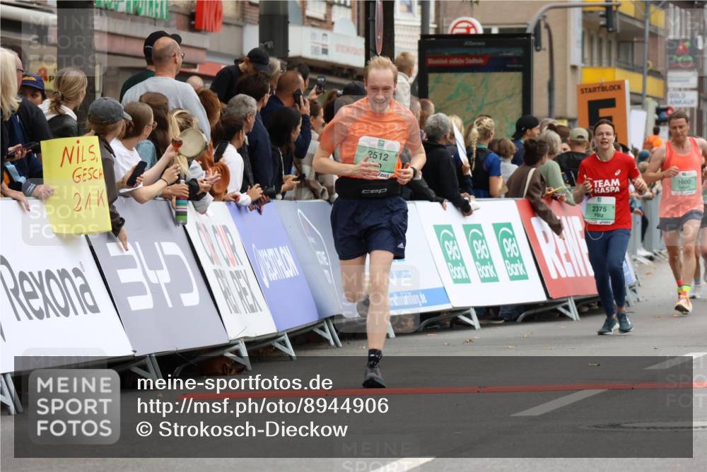 21.09.2025 - PSD Bank Halbmarathon Strokosch-Dieckow http://msf.ph/oto/8944906 21.09.2025 11:52:16 Ziel 1506, 1508, 1600, 2356, 2375, 2492, 2512, 2554, 2835, 2844, 2917, 3044, 3141 meine-sportfotos.de