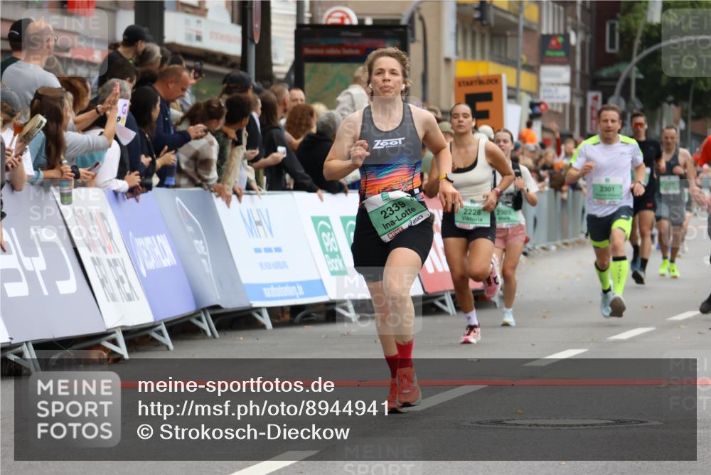 21.09.2025 - PSD Bank Halbmarathon Strokosch-Dieckow http://msf.ph/oto/8944941 21.09.2025 11:52:49 Ziel 1102, 2228, 2301, 2305, 2339 meine-sportfotos.de