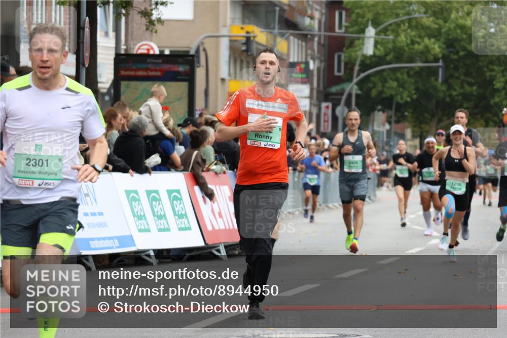 21.09.2025 - PSD Bank Halbmarathon Strokosch-Dieckow http://msf.ph/oto/8944950 21.09.2025 11:52:53 Ziel 1102, 1298, 1647, 2228, 2301, 2305, 2339, 2404 meine-sportfotos.de