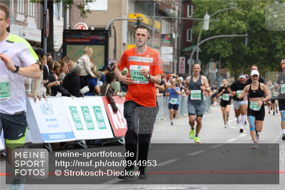 21.09.2025 - PSD Bank Halbmarathon Strokosch-Dieckow http://msf.ph/oto/8944953 21.09.2025 11:52:54 Ziel 1102, 1298, 1647, 2228, 2301, 2305, 2339, 2404, 3967 meine-sportfotos.de