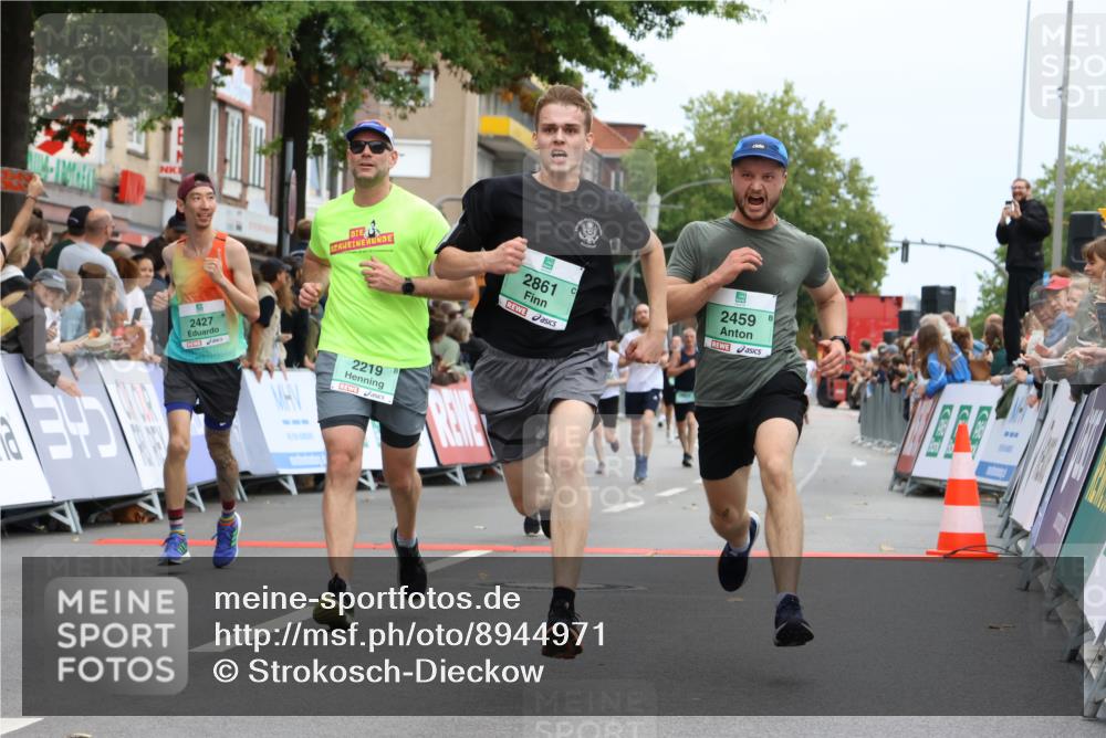 21.09.2025 - PSD Bank Halbmarathon Strokosch-Dieckow http://msf.ph/oto/8944971 21.09.2025 11:53:10 Ziel 1079, 1297, 2219, 2254, 2374, 2427, 2459, 2515, 2757, 2813, 2861, 2871, 3967 meine-sportfotos.de