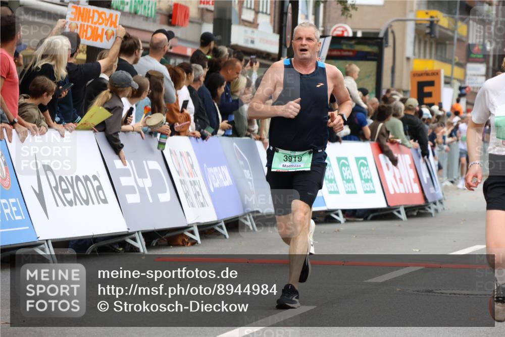 21.09.2025 - PSD Bank Halbmarathon Strokosch-Dieckow http://msf.ph/oto/8944984 21.09.2025 11:53:20 Ziel 1079, 1366, 1770, 2588, 2813, 2871, 2876, 2947, 3919, 4050 meine-sportfotos.de