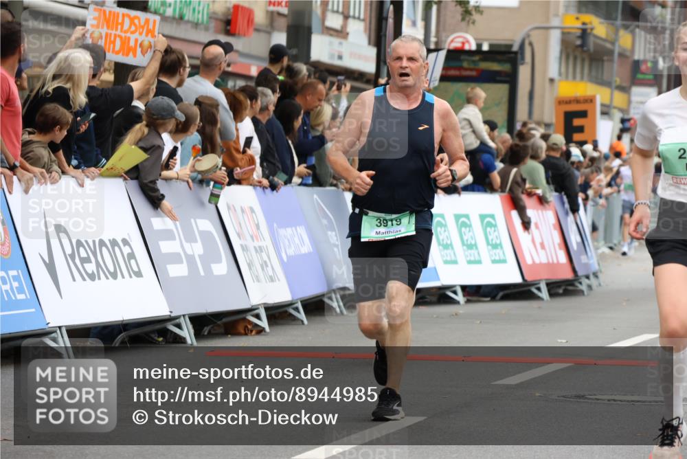 21.09.2025 - PSD Bank Halbmarathon Strokosch-Dieckow http://msf.ph/oto/8944985 21.09.2025 11:53:20 Ziel 1079, 1366, 1770, 2588, 2813, 2871, 2876, 2947, 3919, 4050 meine-sportfotos.de