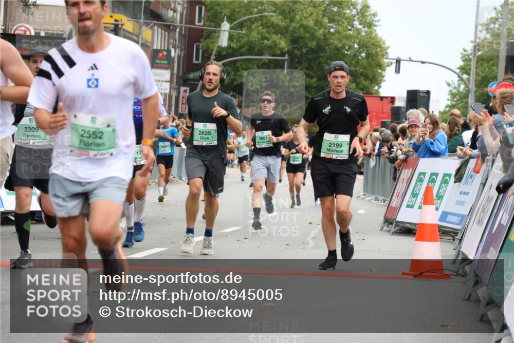 21.09.2025 - PSD Bank Halbmarathon Strokosch-Dieckow http://msf.ph/oto/8945005 21.09.2025 11:53:31 Ziel 1254, 1366, 1724, 1770, 2199, 2246, 2309, 2401, 2537, 2552, 2625, 2687, 2804, 2876, 2947, 3901 meine-sportfotos.de