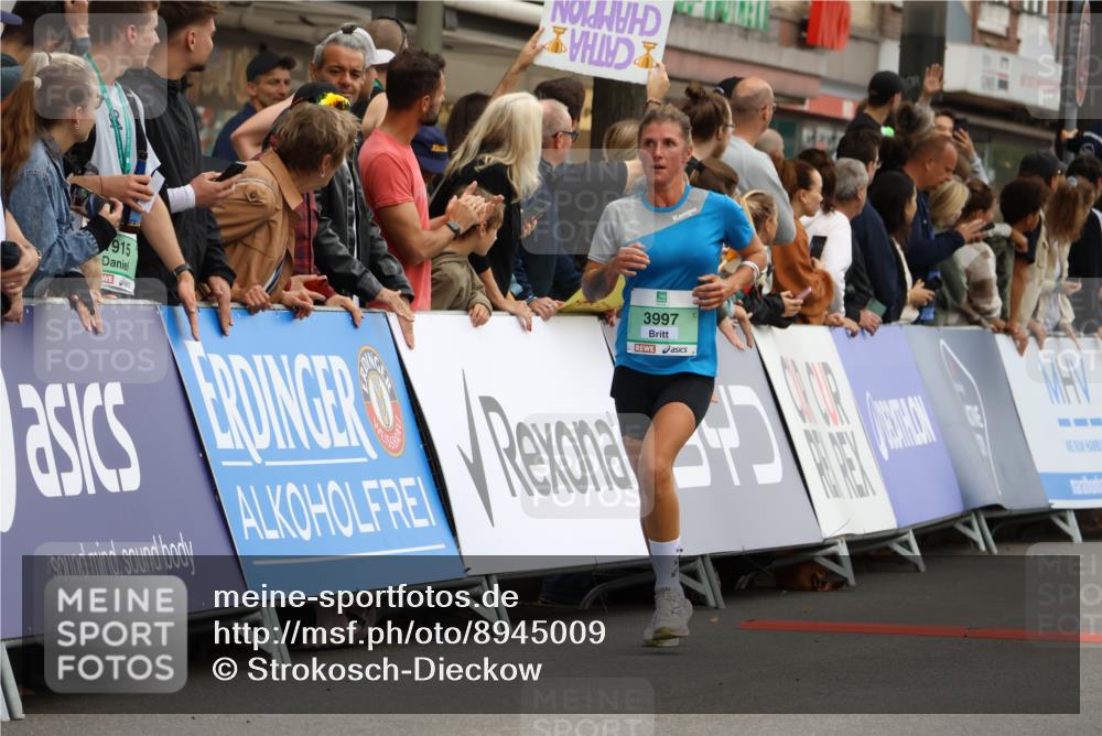 21.09.2025 - PSD Bank Halbmarathon Strokosch-Dieckow http://msf.ph/oto/8945009 21.09.2025 11:53:39 Ziel 1254, 1396, 1572, 1724, 2199, 2309, 2401, 2537, 2545, 2552, 2625, 2687, 2804, 2805, 2991, 3901, 3997 meine-sportfotos.de