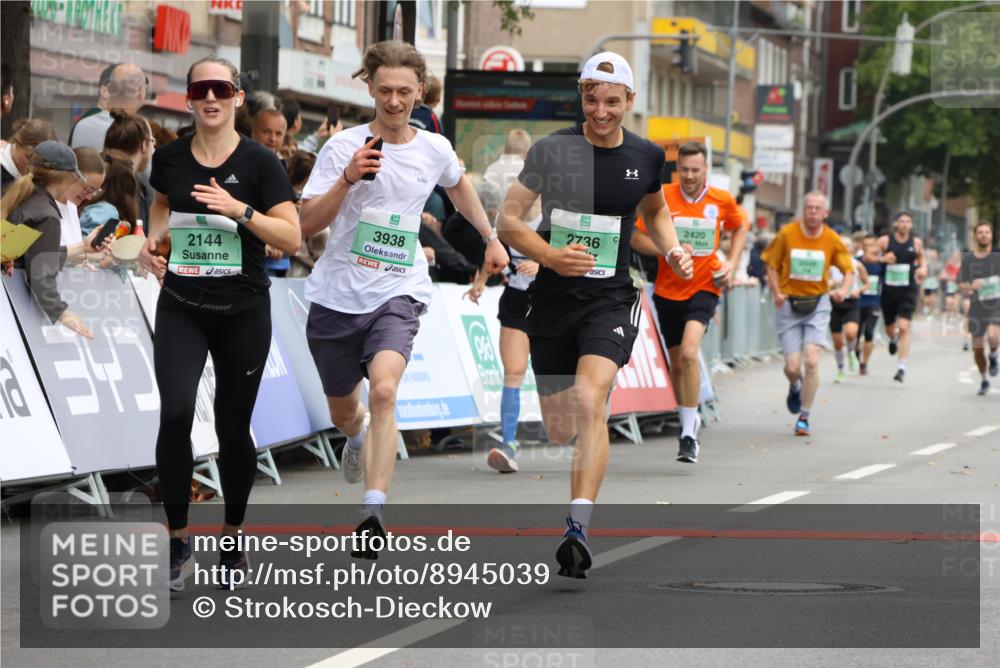 21.09.2025 - PSD Bank Halbmarathon Strokosch-Dieckow http://msf.ph/oto/8945039 21.09.2025 11:54:02 Ziel 2144, 2420, 2461, 2505, 2736, 2848, 2863, 3938 meine-sportfotos.de