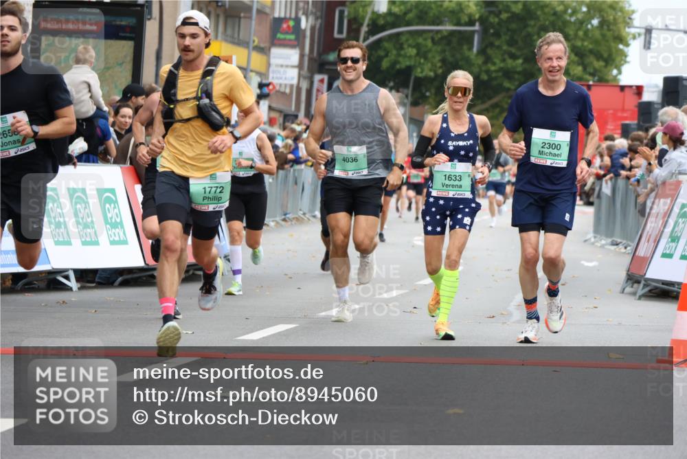 21.09.2025 - PSD Bank Halbmarathon Strokosch-Dieckow http://msf.ph/oto/8945060 21.09.2025 11:54:10 Ziel 1053, 1633, 1772, 2144, 2300, 2318, 2420, 2505, 2658, 2736, 2848, 3938, 4036 meine-sportfotos.de