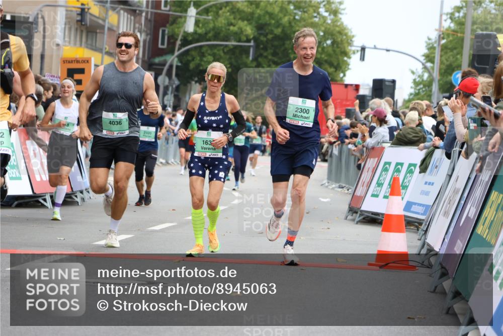 21.09.2025 - PSD Bank Halbmarathon Strokosch-Dieckow http://msf.ph/oto/8945063 21.09.2025 11:54:11 Ziel 1053, 1633, 1772, 2144, 2300, 2318, 2420, 2505, 2658, 2736, 2848, 3938, 4036 meine-sportfotos.de