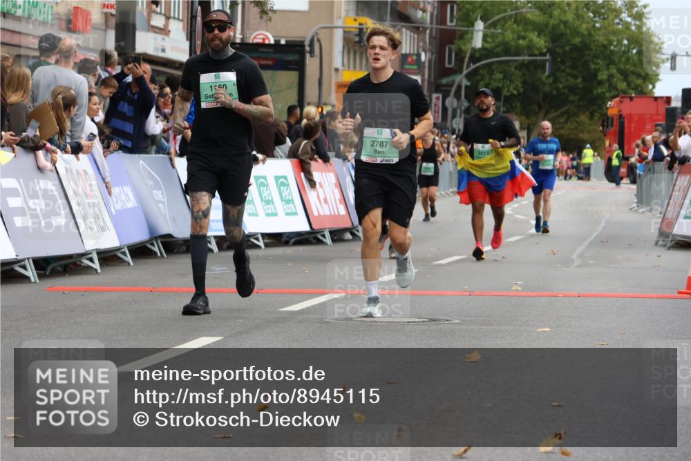 21.09.2025 - PSD Bank Halbmarathon Strokosch-Dieckow http://msf.ph/oto/8945115 21.09.2025 12:03:27 Ziel 1160, 2338, 2520, 2565, 2722, 2787, 2798, 2888, 2889, 3184, 3189, 3213, 3248 meine-sportfotos.de