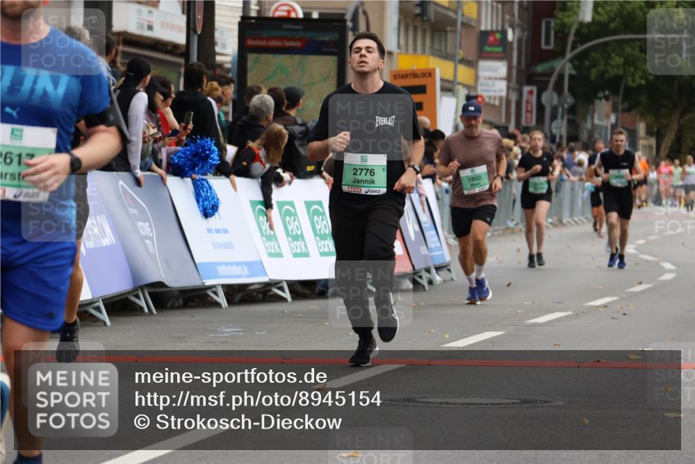 21.09.2025 - PSD Bank Halbmarathon Strokosch-Dieckow http://msf.ph/oto/8945154 21.09.2025 12:03:38 Ziel 1802, 2617, 2776, 2806, 3184, 3213 meine-sportfotos.de