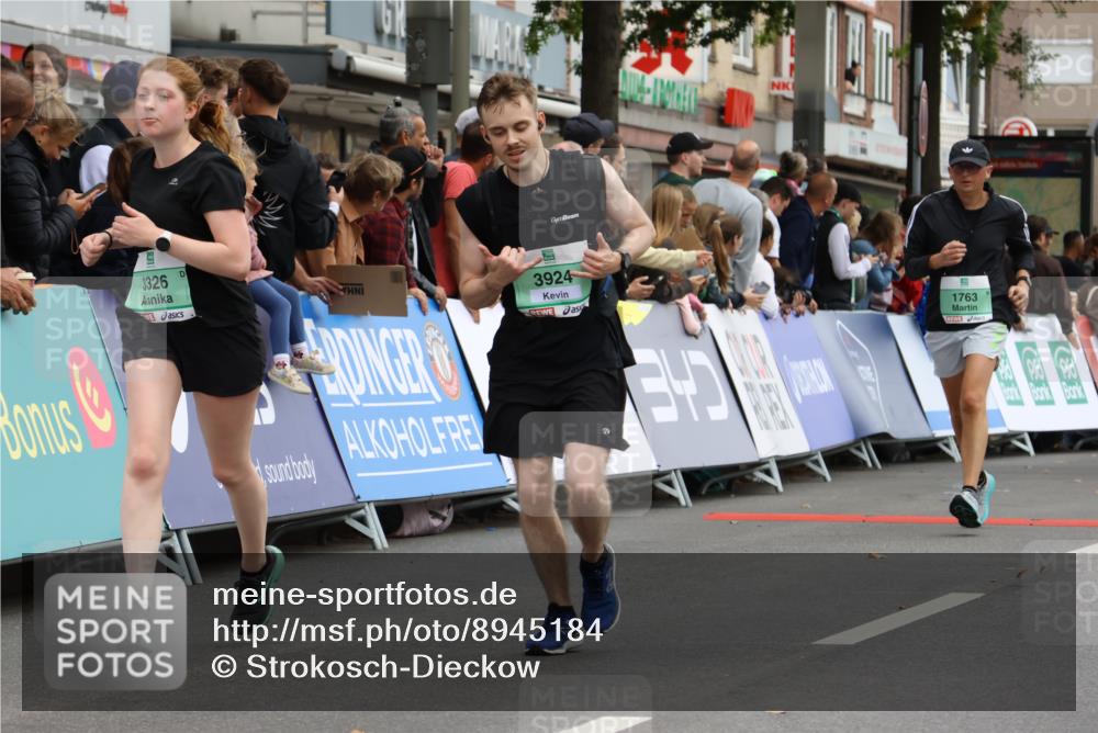 21.09.2025 - PSD Bank Halbmarathon Strokosch-Dieckow http://msf.ph/oto/8945184 21.09.2025 12:03:50 Ziel 1763, 1802, 3326, 3924 meine-sportfotos.de